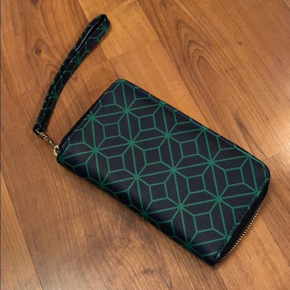NWOT Navy & Green Wallet - Picture 1 of 2